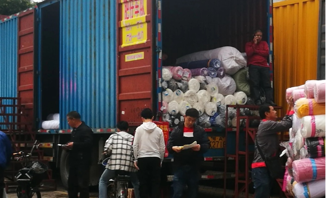 Cách chống mốc hàng may mặc