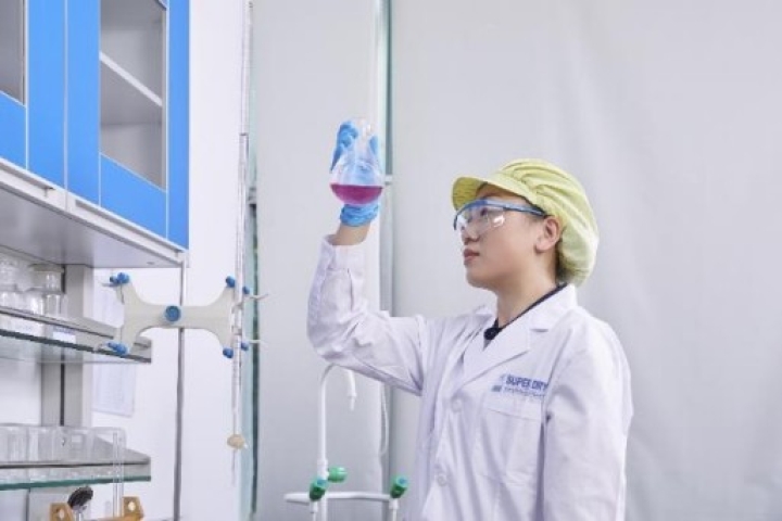 Gói Hút Ẩm Mua Ở Đâu Hà Nội? Nhà Cung Cấp Uy Tín, Đúng Nhu Cầu